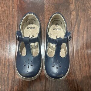 Footmates size 8 Navy Blue Mary Jane Shoes